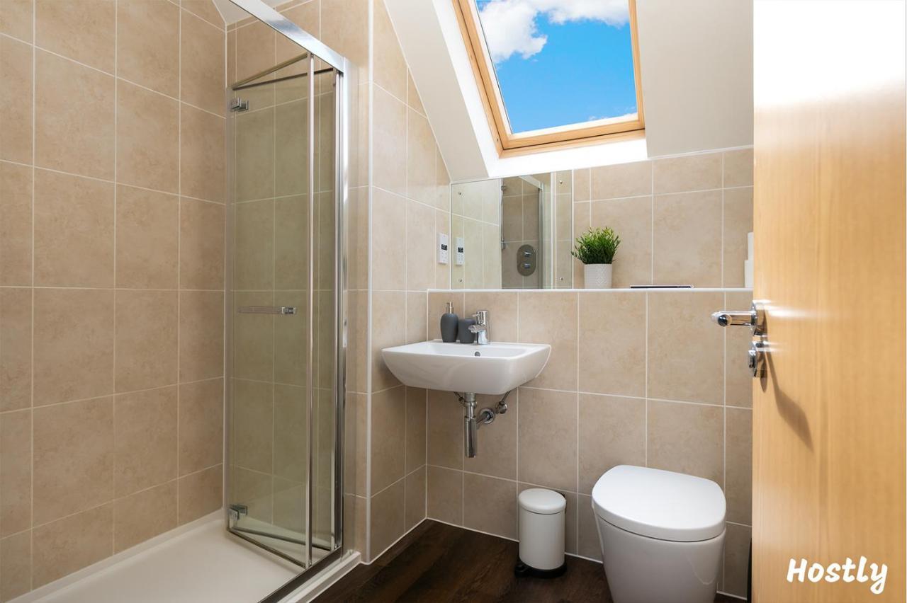 Albatross House - Comfy With Parking Apartment